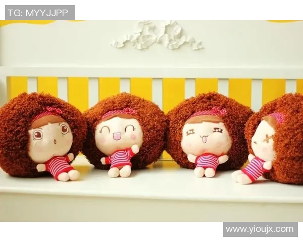 足球明星玩偶毛绒玩具带你体验球场激情与温暖陪伴的完美结合